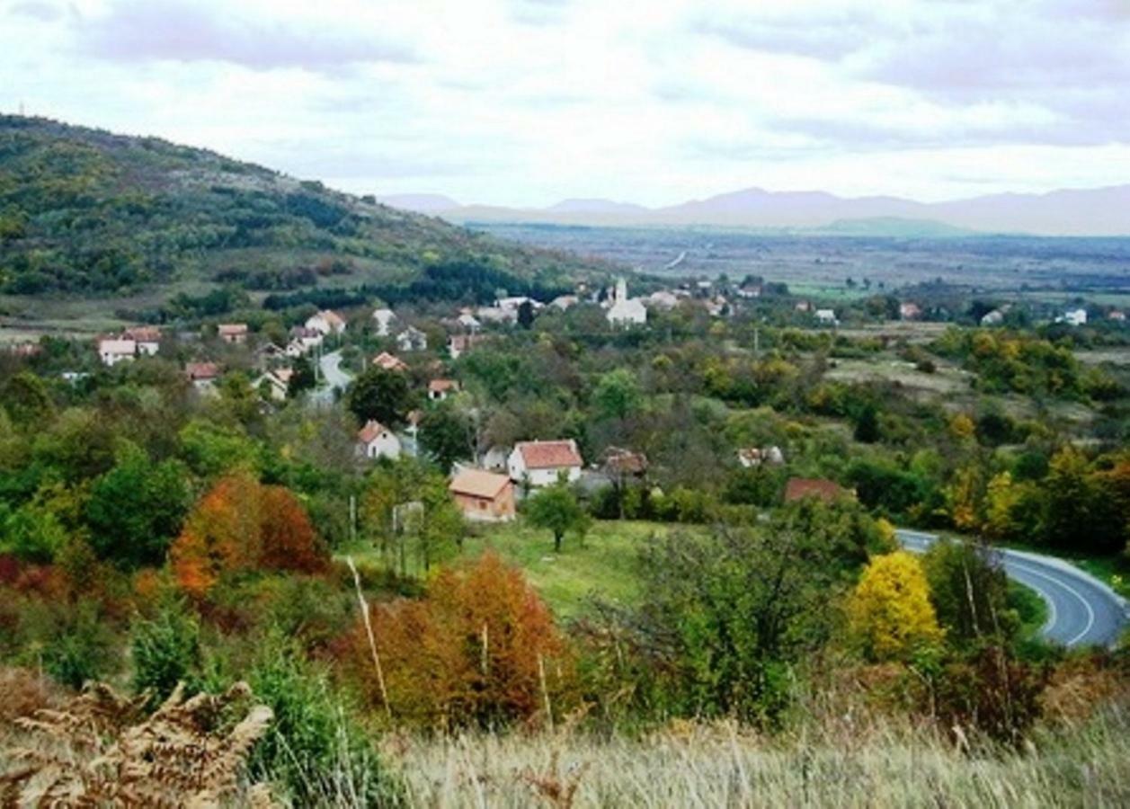 Plitvice Valley Apartments Licko Petrovo Selo Exterior foto